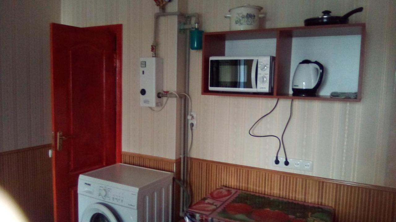 1-Я Слободская, 17А, Угол Проспекта Центрального, 3 Дивана, Wi-Fi, Отдельный Вход. Nikolayev Luaran gambar