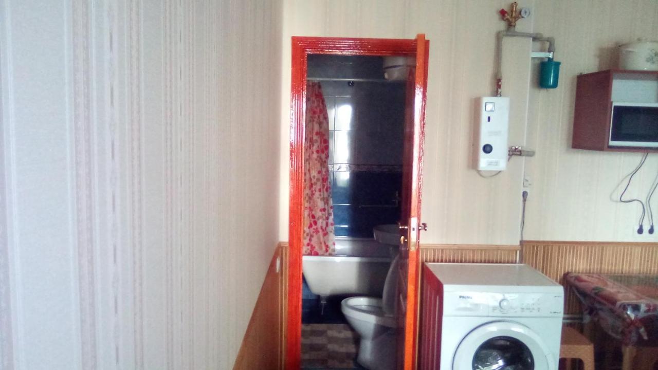 1-Я Слободская, 17А, Угол Проспекта Центрального, 3 Дивана, Wi-Fi, Отдельный Вход. Nikolayev Luaran gambar
