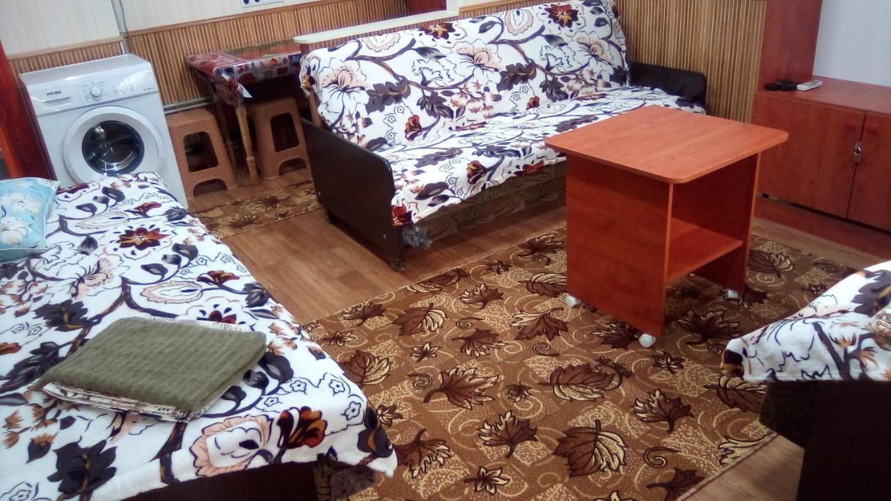 1-Я Слободская, 17А, Угол Проспекта Центрального, 3 Дивана, Wi-Fi, Отдельный Вход. Nikolayev Luaran gambar